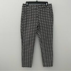 Adrianna Papell Pants Womens 6 Black White Printed Tapered Leg Career Work Pants